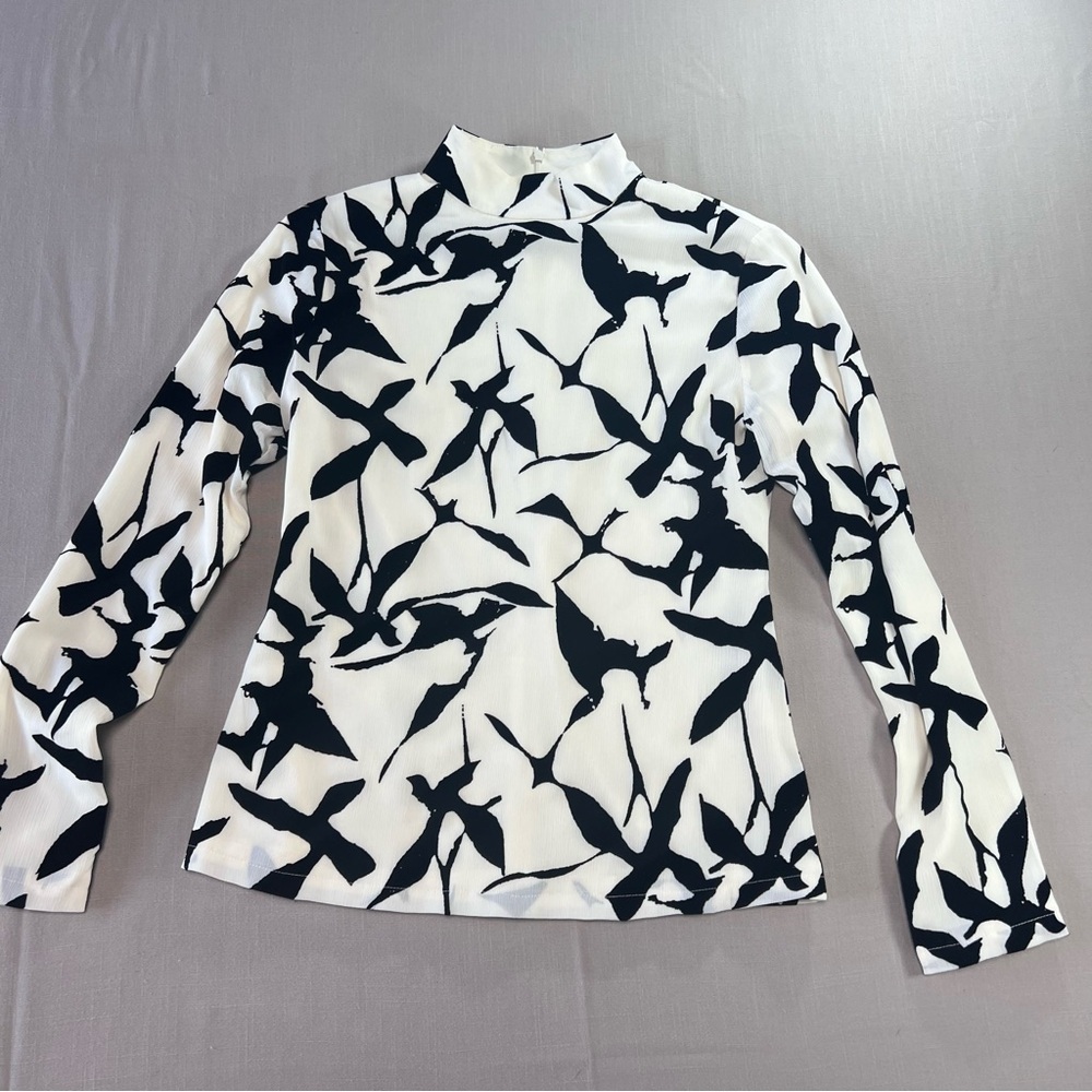 Hidemi Black & White Abstract Bird Print Mock Neck Top – Women’s Small - Picture 13 of 13
